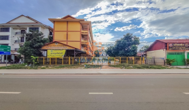 Commercial Building for Rent on Main Road, Siem Reap-Sala Kamreuk