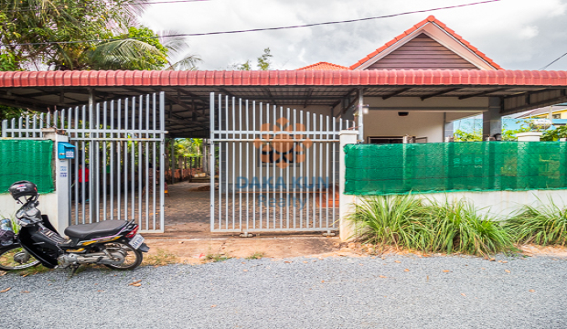 2 Bedrooms House for Rent in Krong Siem Reap-Svay Dangkum