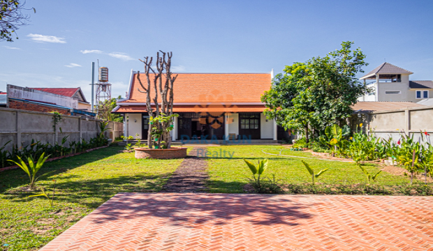 2 Bedrooms House for Rent in Krong Sla Kram, Krong Siem Reap