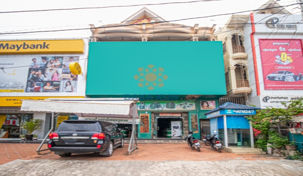 Commercial Building for Rent on Sivutha St., Siem Reap city