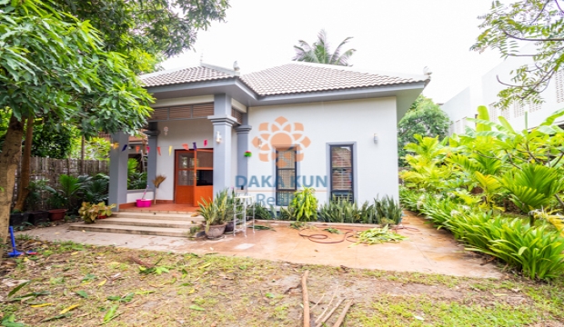 2 Bedrooms House for Rent in Siem Reap-Sala Kamreuk