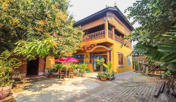 3 Bedrooms Wooden House for Rent in Siem Reap-Sala Kamreuk