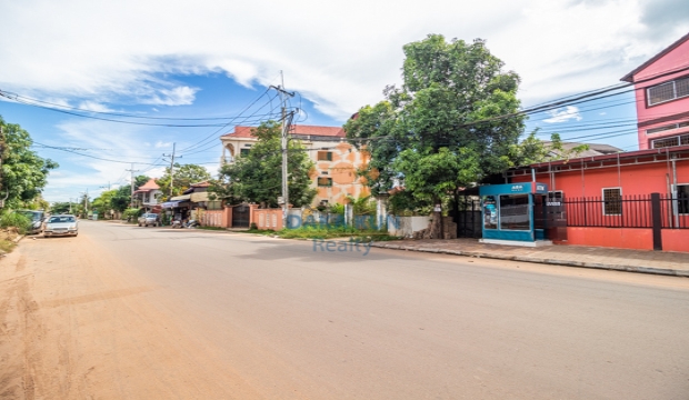 Land and Building for Sale in Krong Siem Reap-Sala Kamreuk