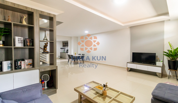 2 Bedrooms Flathouse for Rent in Krong Siem Reap-Svay Dangkum