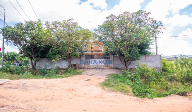 Villa for Sale on Main Road 22 m, Siem Reap-Sala Kamreuk