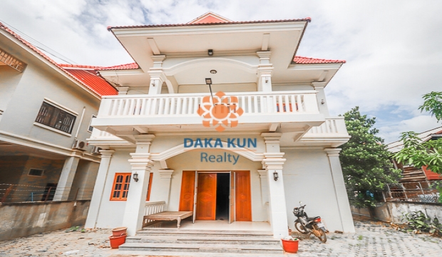 11 Bedrooms House for Rent in Siem Reap-Svay Dangkum