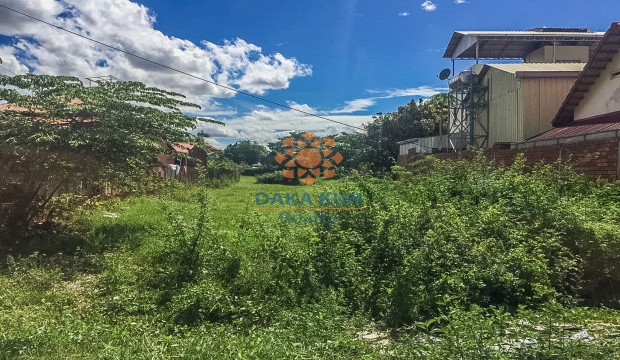 Urgent Sale Land near Sala Kamreuk-Siem Reap