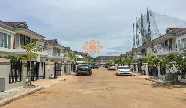 4 Bedrooms House for Sale in Siem Reap-Svay Dangkum